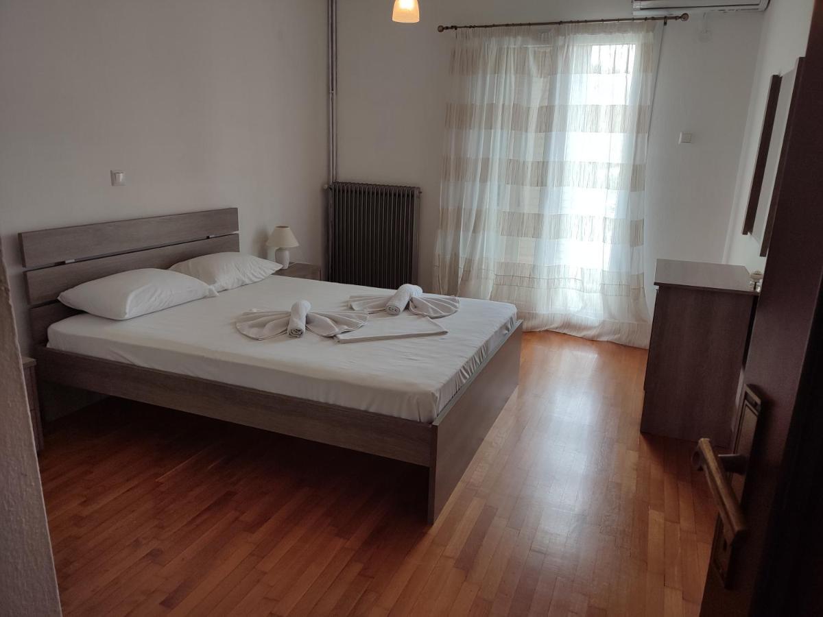 Thea Court Clio & Erato Apartments PalaiónTsiflíkion Exteriör bild